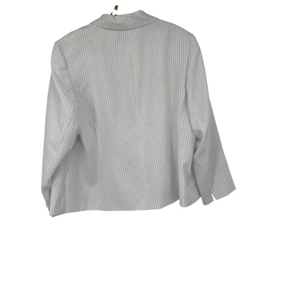 Le Suit Womens White Pinstripe Blazer Jacket size 20W plus Zipper Pockets - Picture 7 of 9